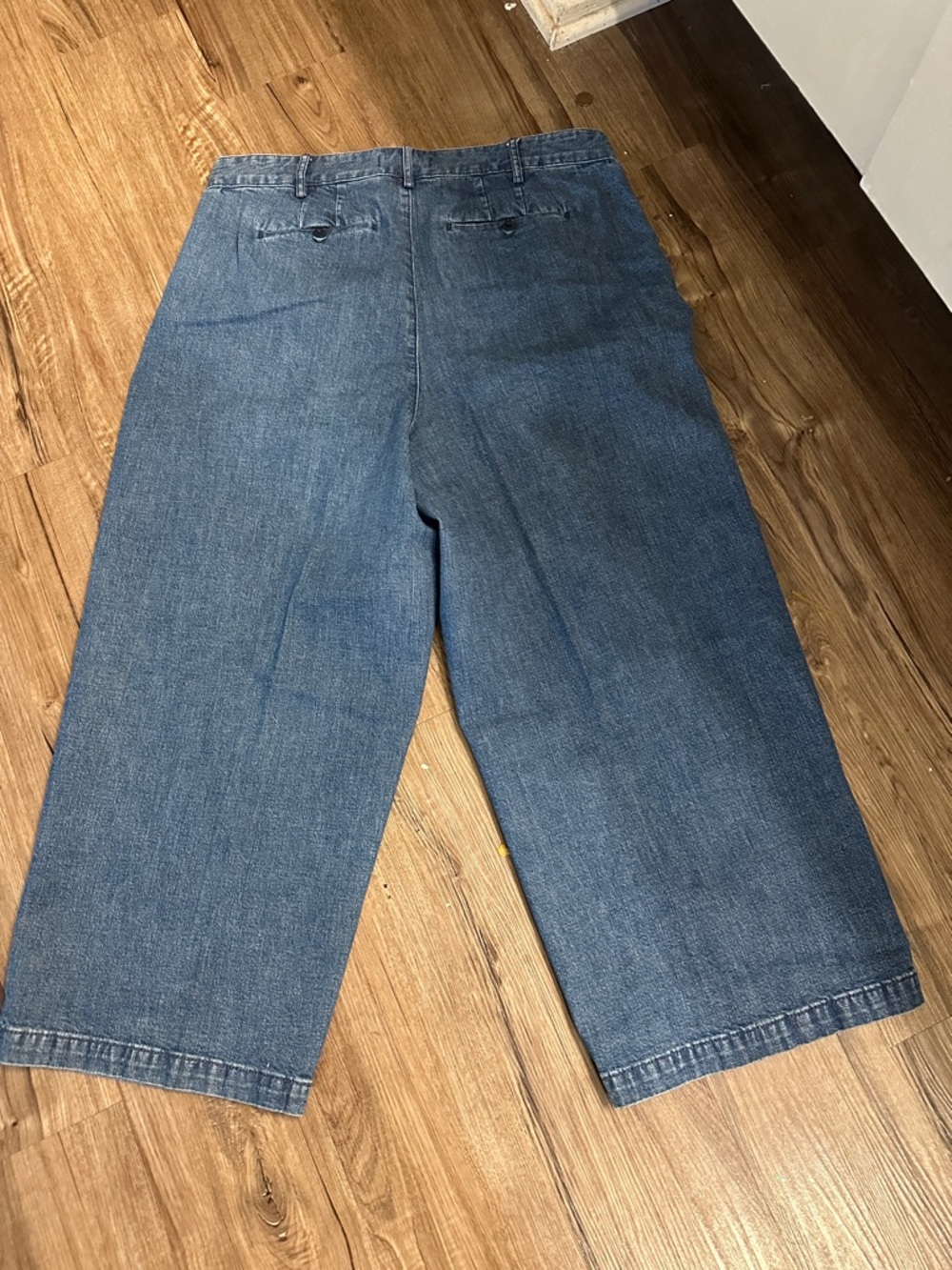 Madewell Mid-Blue Denim Jeans - Picture 3 of 3
